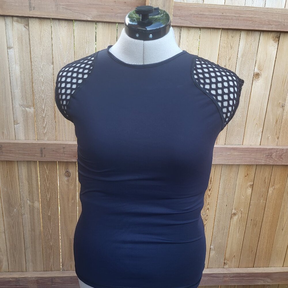 Michi active back knit top small
